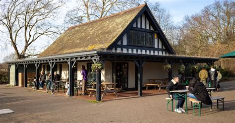 broad walk cafe regents park.